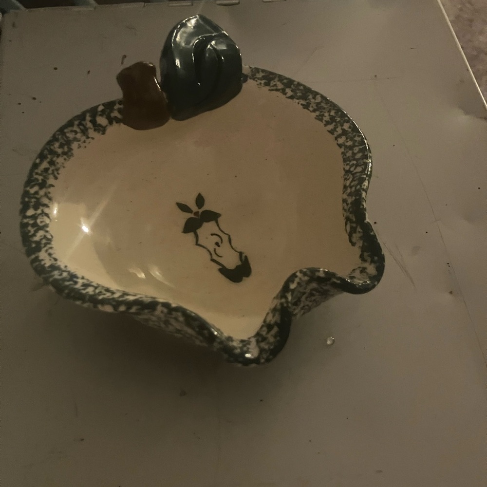 Vintage Apple Dish- Three Rivers Pottery
